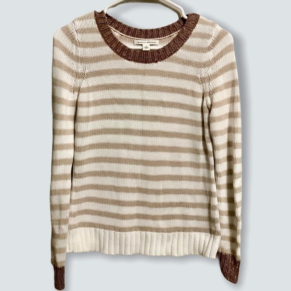 Banana Republic Sweaters - BANANA REPUBLIC Crew Neck Sweater